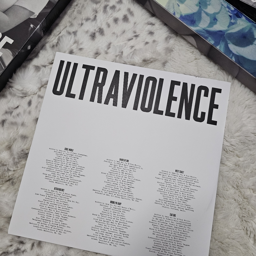 Lana Del Rey Ultraviolence Limited Edition Box Set on Picture Disc Vinyl 2LP/CD - Picture 5 of 14